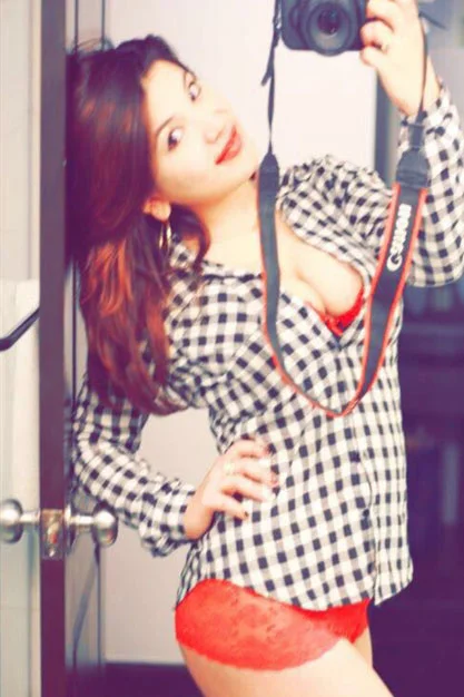 Noida call girl